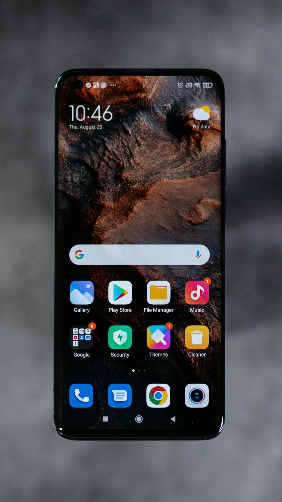 Flaggschiff vs. Preis-Leistungs-Sieger (2026): Welches Smartphone passt wirklich zu Ihrem Budget und Alltag? – Praxiseinsatz und Design
